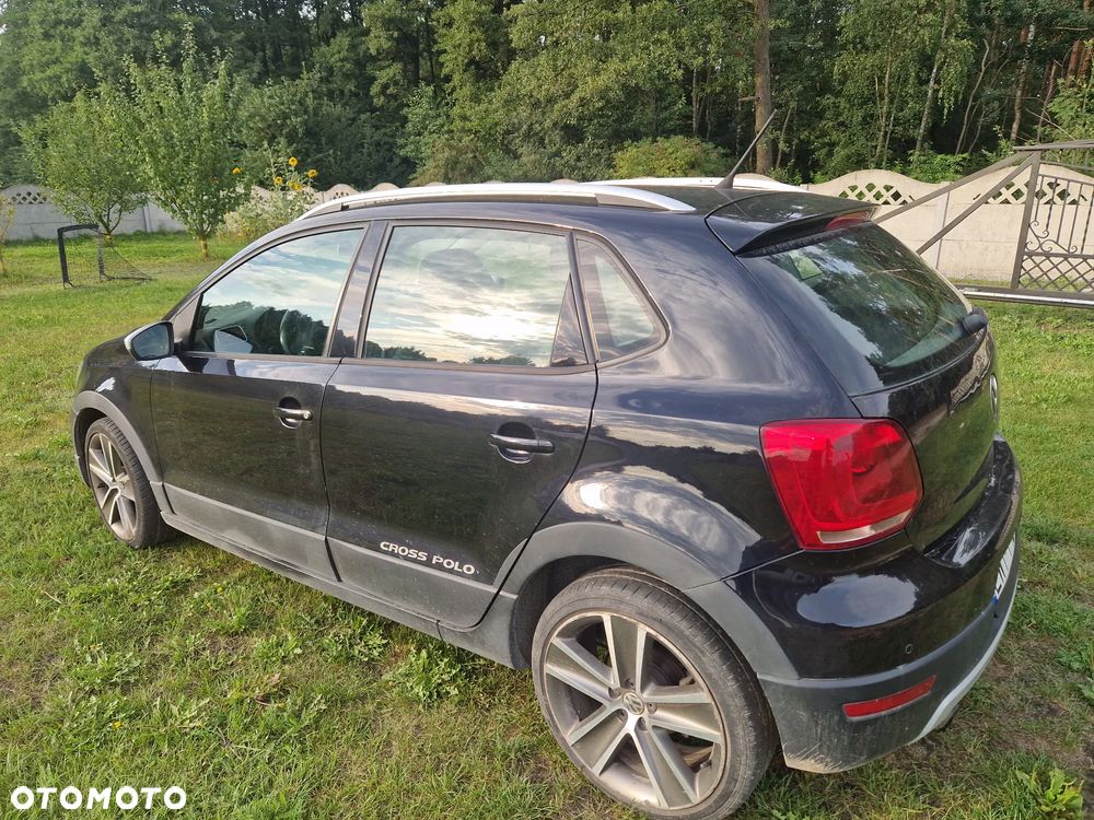 Volkswagen Polo 1.6 TDI Cross - 4