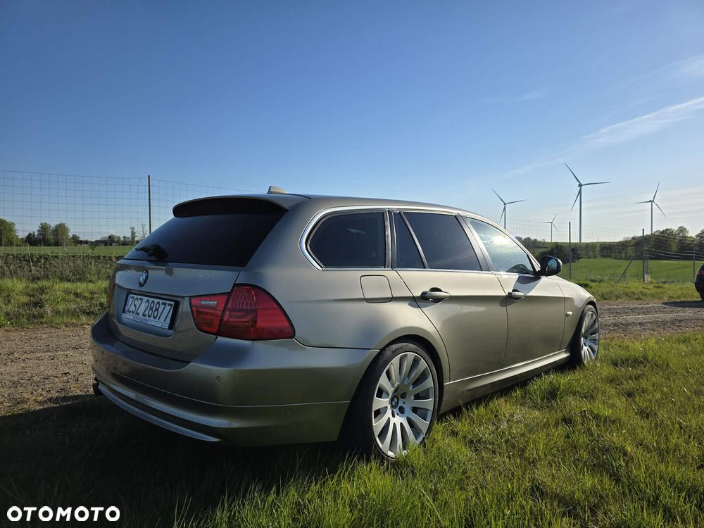 BMW Seria 3 320d Efficient Dynamics Luxury Line - 3