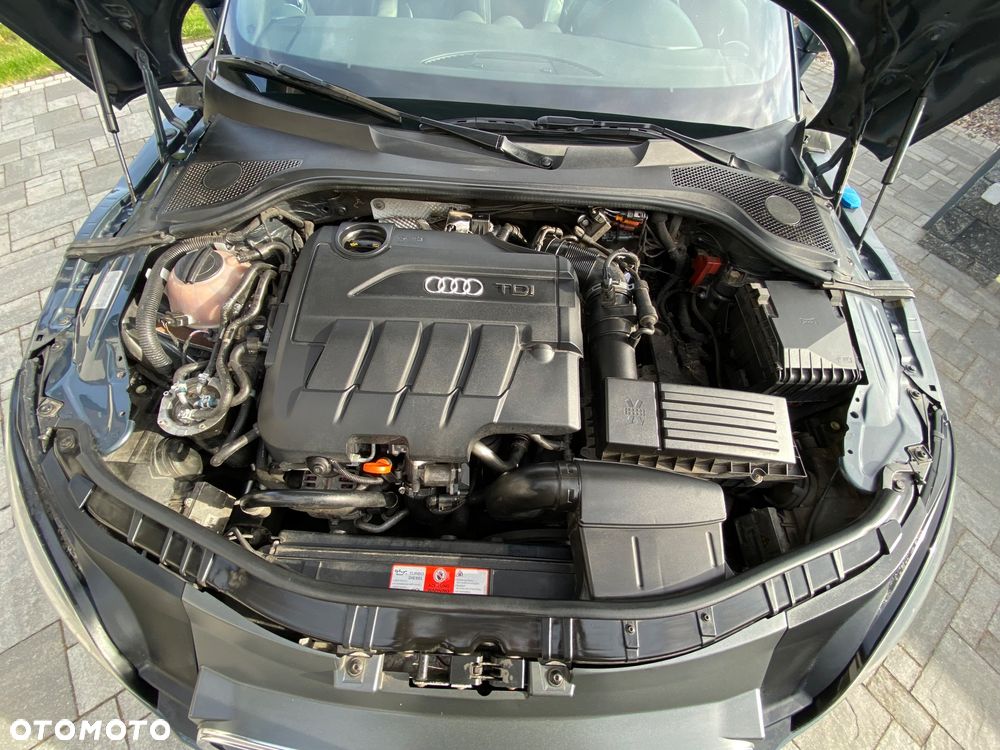 Audi TT Coupé 2.0 TDI quattro - 11