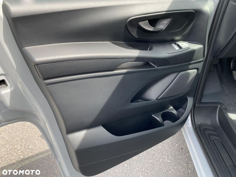 Mercedes-Benz Vito - 11
