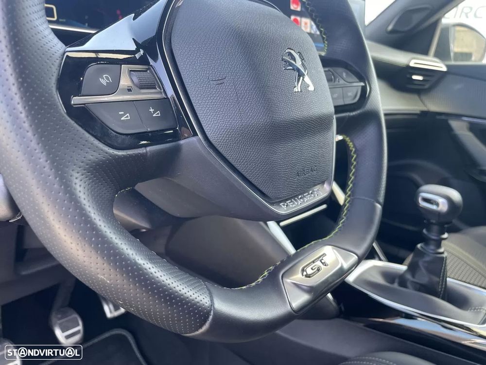 Peugeot 2008 1.2 PureTech GT Line - 37