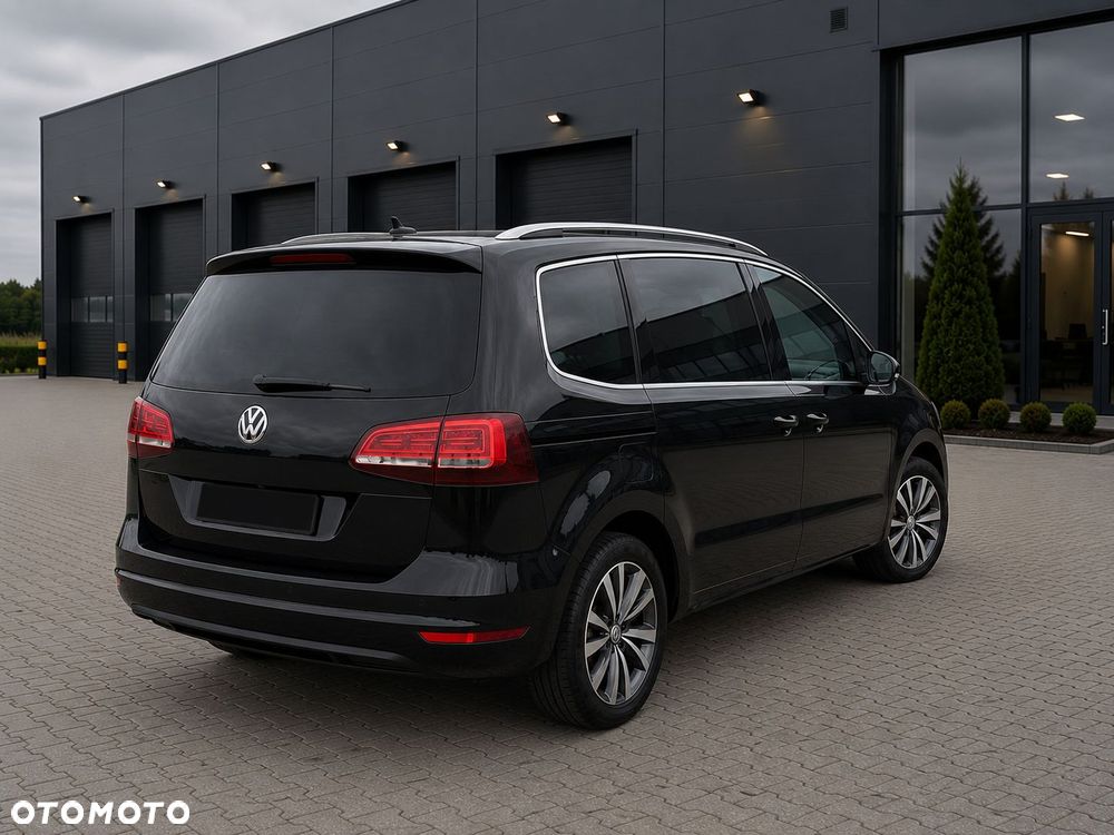 Volkswagen Sharan 2.0 TDI Highline DSG - 4