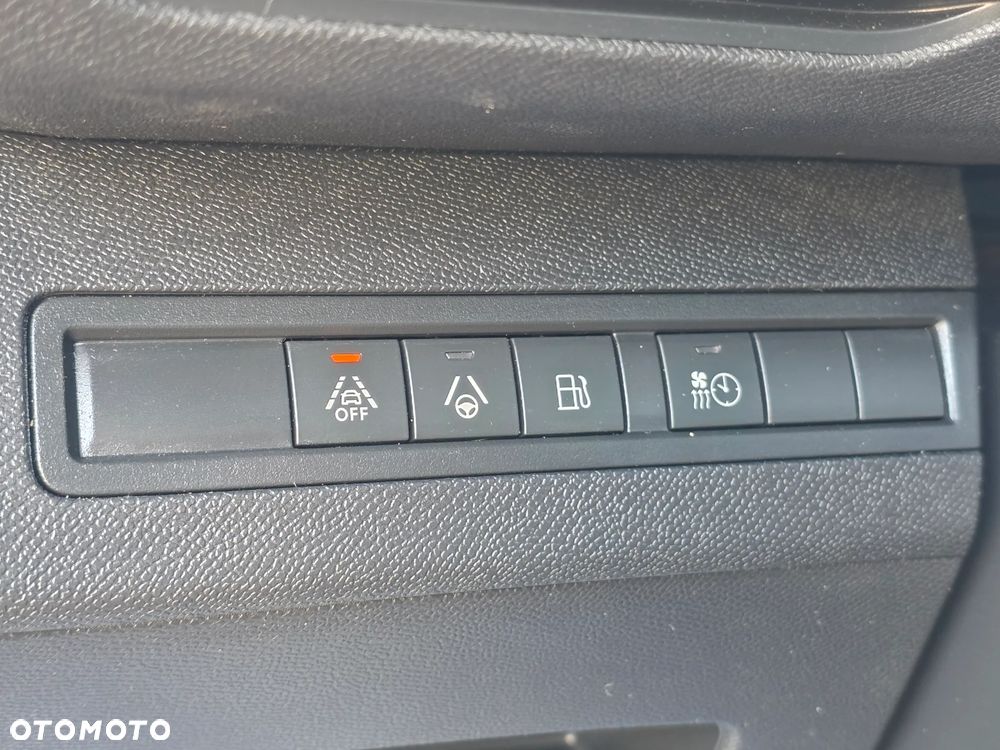 Peugeot 3008 1.6 PureTech HYbrid4 GT S&S EAT8 - 25