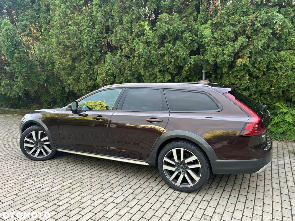 Volvo V90 B5 D AWD Momentum Pro - 1