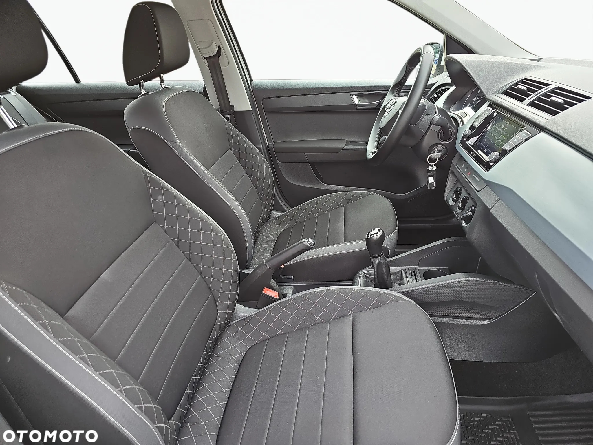 Skoda Fabia 1.0 Ambition Plus - 10