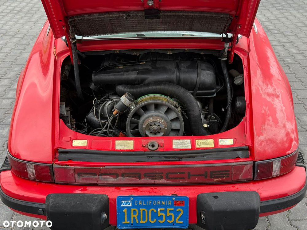 Porsche 911 - 18