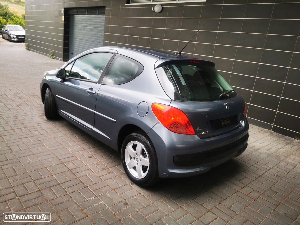 Peugeot 207 1.4 16V Sport - 2