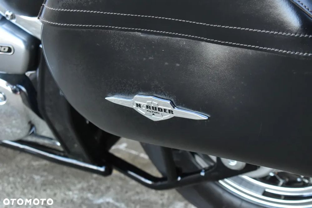 Suzuki VL 800 Volusia - Boulevard C50 - 18