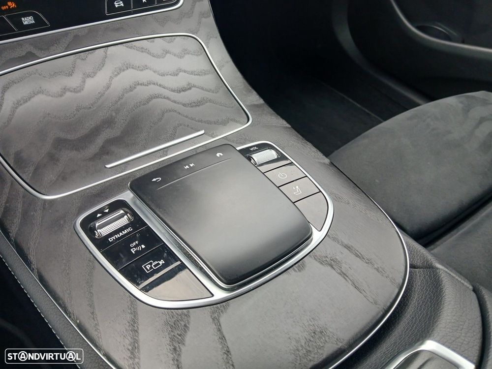 Mercedes-Benz E 300 de 9G-TRONIC AMG Line - 33