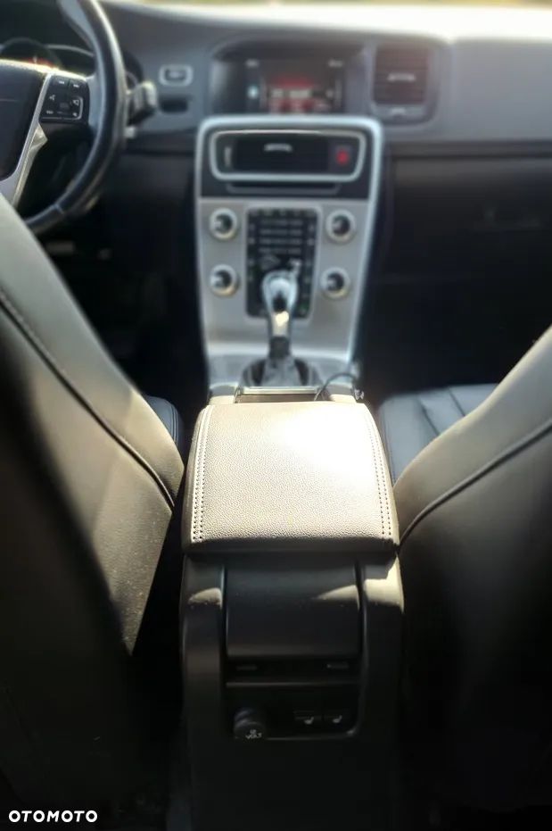 Volvo V60 D4 Geartronic - 5