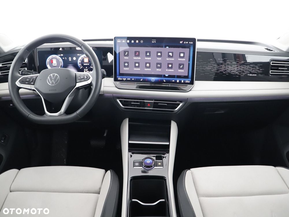 Volkswagen Tiguan - 9
