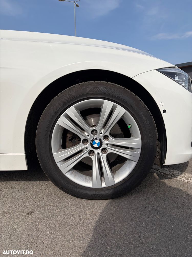BMW Seria 3 320d Aut. Sport Line - 19
