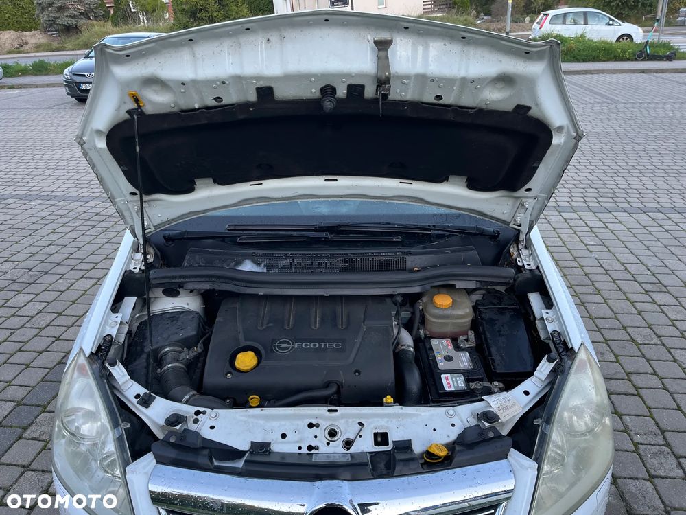 Opel Zafira 1.9 CDTI Cosmo - 10