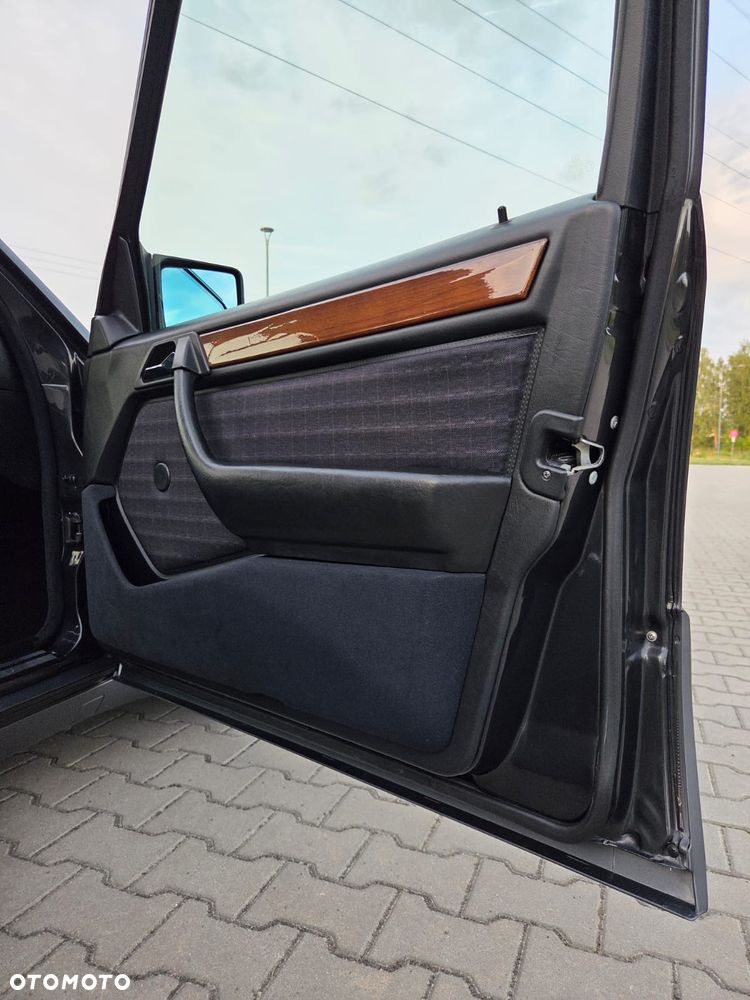 Mercedes-Benz W124 (1984-1993) ver-260-se - 11