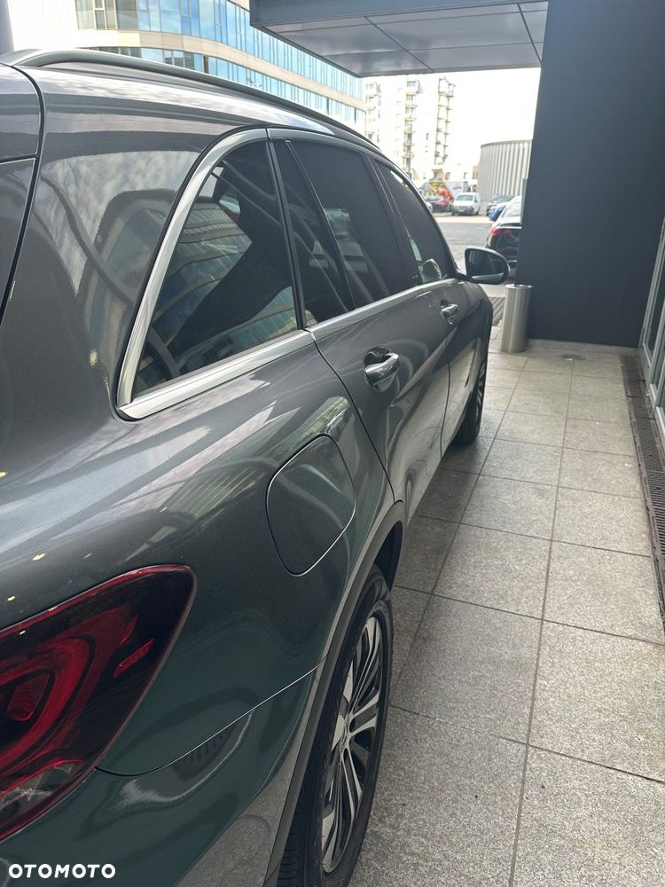 Mercedes-Benz GLC 200 d 4-Matic Business Edition - 4