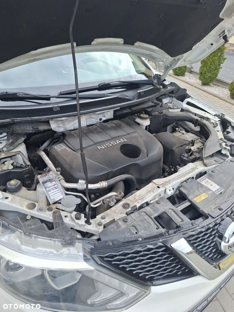 Nissan Qashqai 1.5 dCi DPF acenta - 24