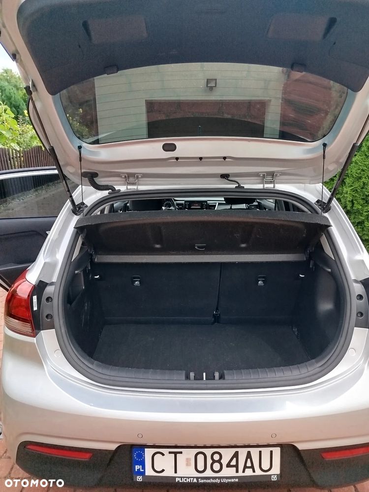 Kia Rio 1.2 M - 8
