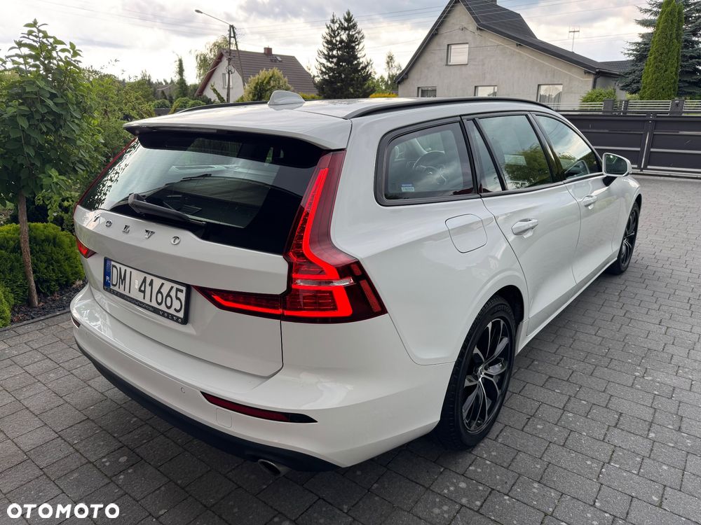 Volvo V60 D4 AWD Momentum Pro - 5