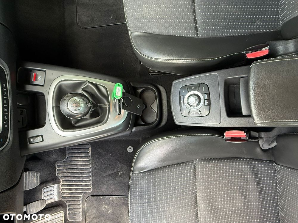 Renault Scenic ENERGY dCi 130 INITIALE PARIS - 18