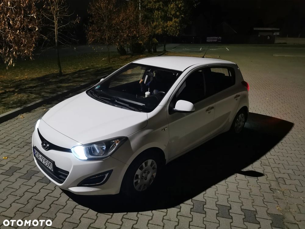 Hyundai i20 1.2 Trend - 29