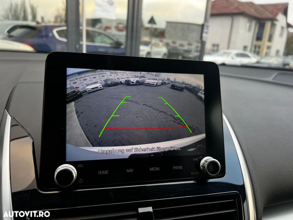 Mitsubishi Eclipse-Cross - 16