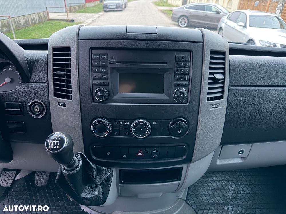 Volkswagen Crafter - 10