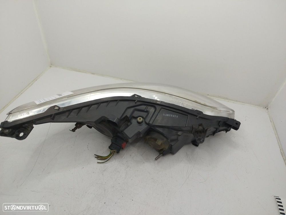 Farol/ Otica Dianteiro Esq Citroën C4 Coupé (La_) - 2