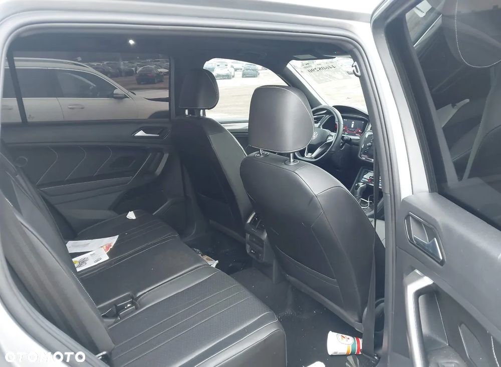 Volkswagen Tiguan - 10
