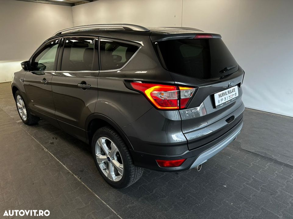 Ford Kuga 2.0 TDCi 4WD Powershift Titanium - 28