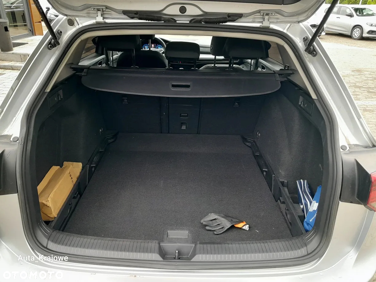Volkswagen Golf VIII 1.5 TSI EVO Life - 35