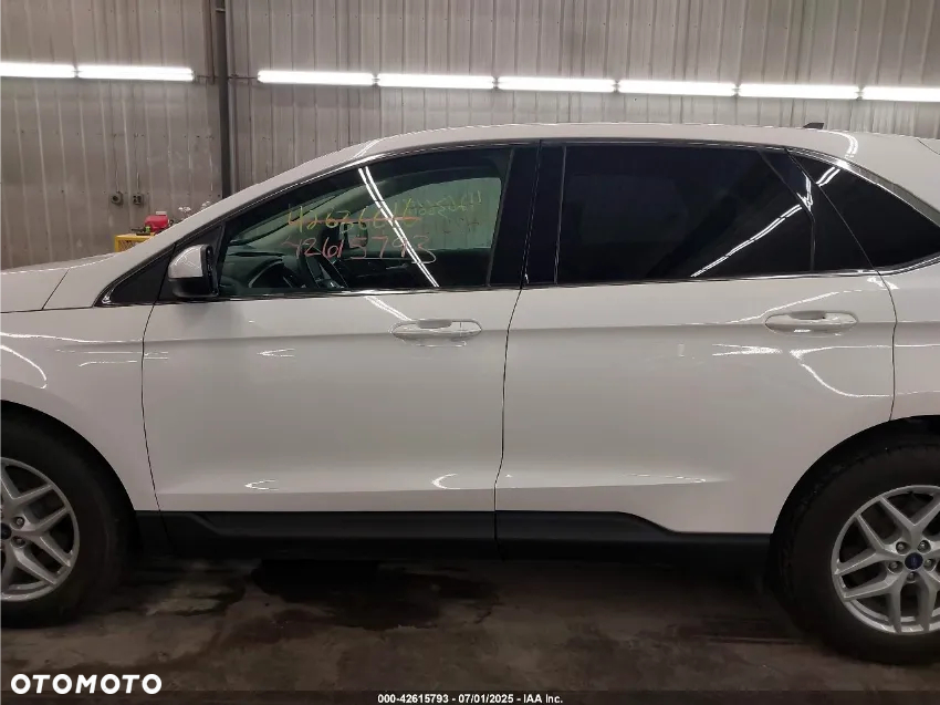 Ford Edge - 4
