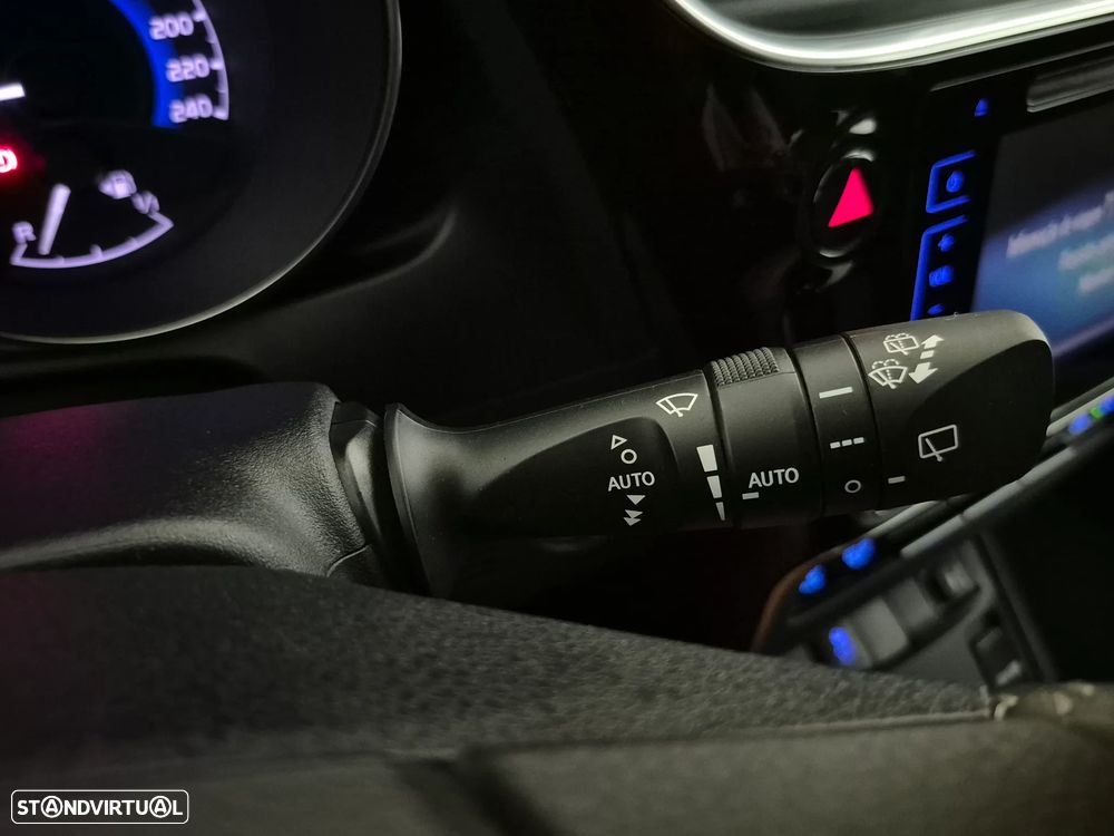 Toyota Auris 1.8 HSD Exclusive - 27