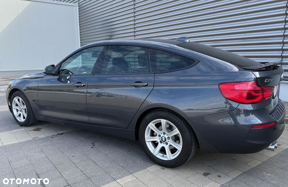 BMW 3GT 320i xDrive Advantage - 11