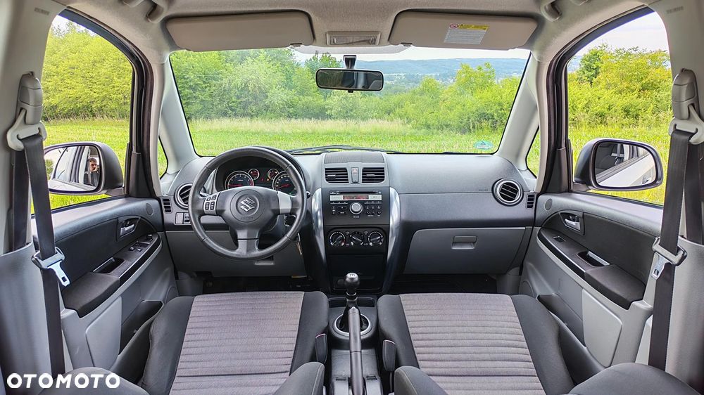 Suzuki SX4 1.6 VVT 4x4 Style - 28