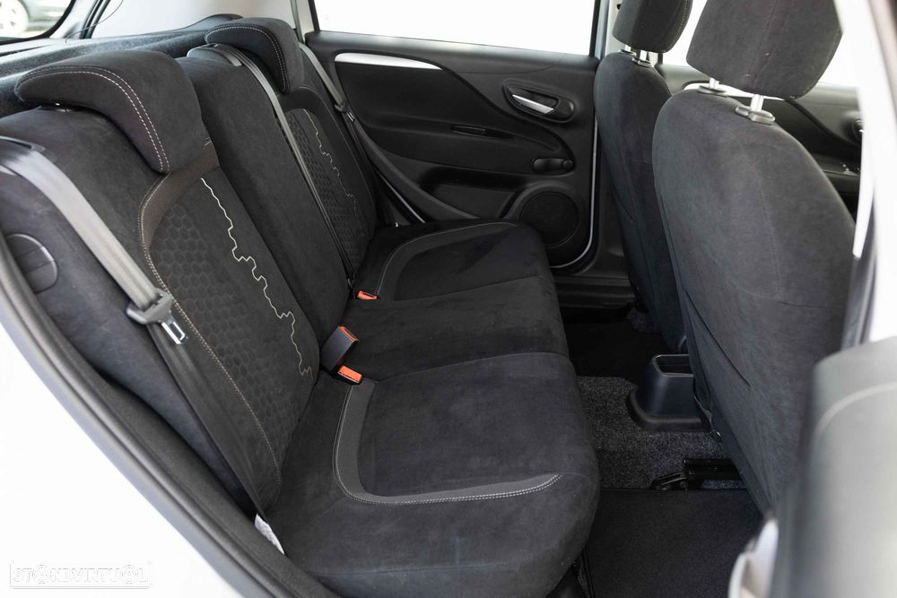 Fiat Punto 1.2 Lounge S&S - 35