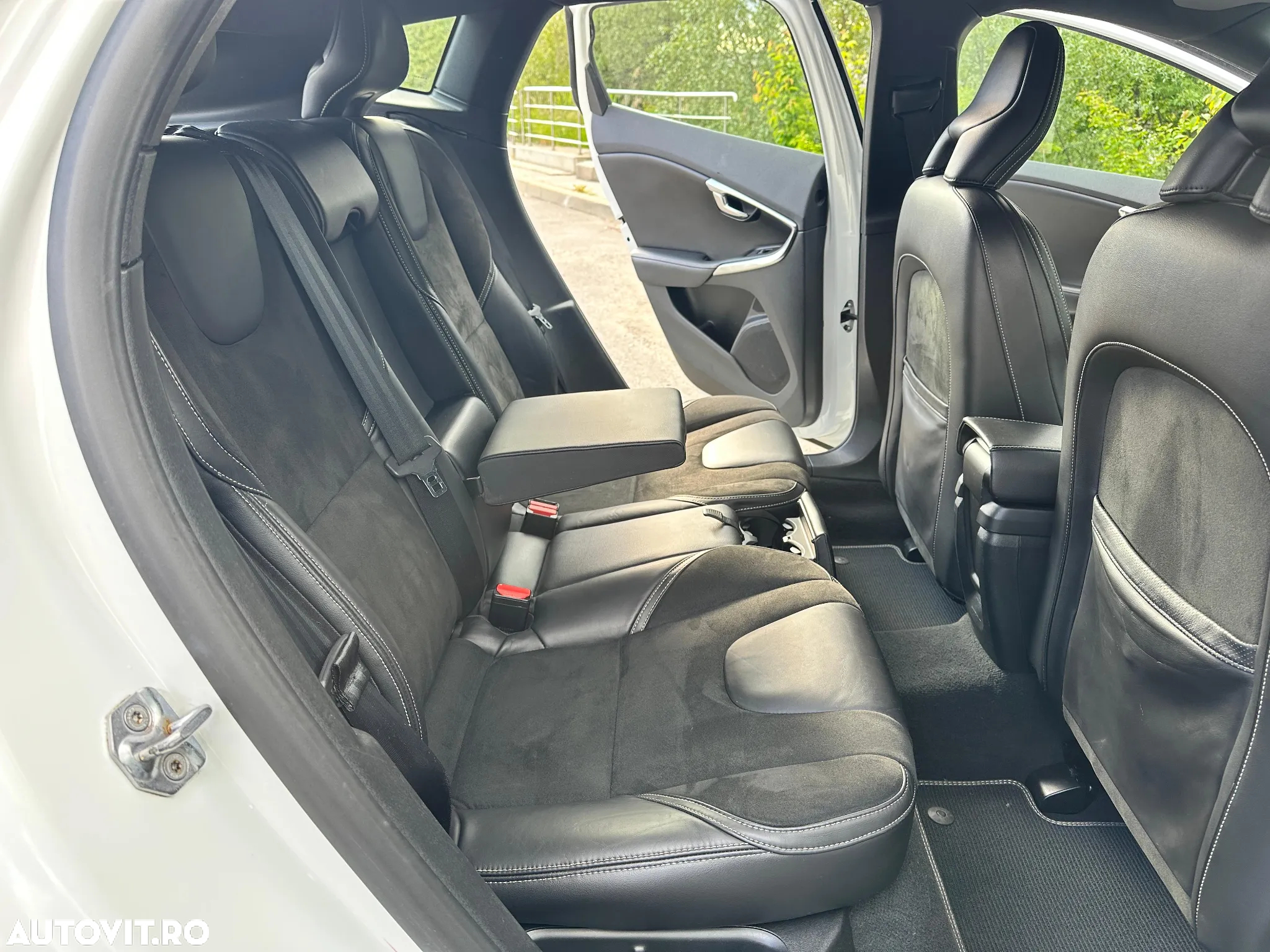 Volvo V40 D2 RDesign - 25