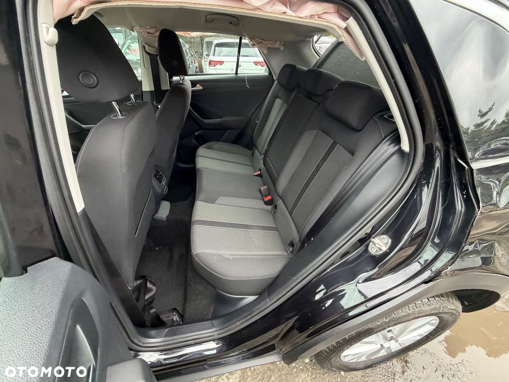 Volkswagen T-Roc - 16