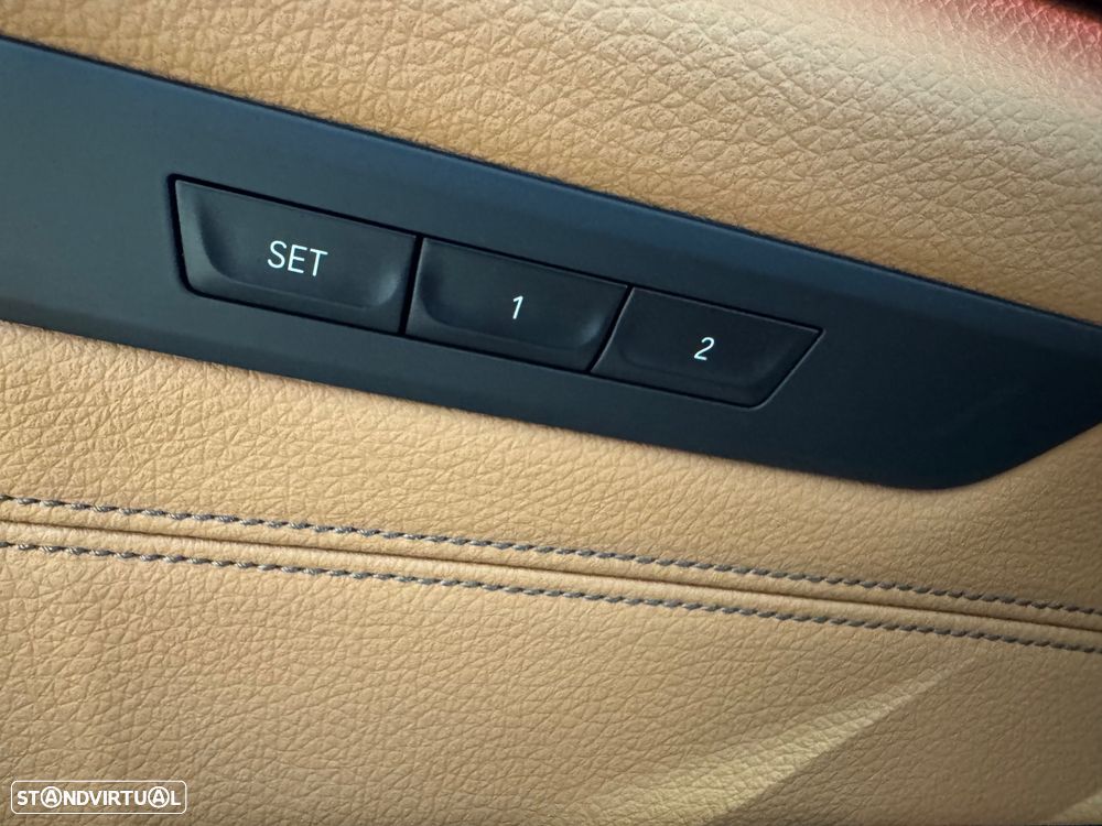 BMW 530 e Pack Desportivo M - 22
