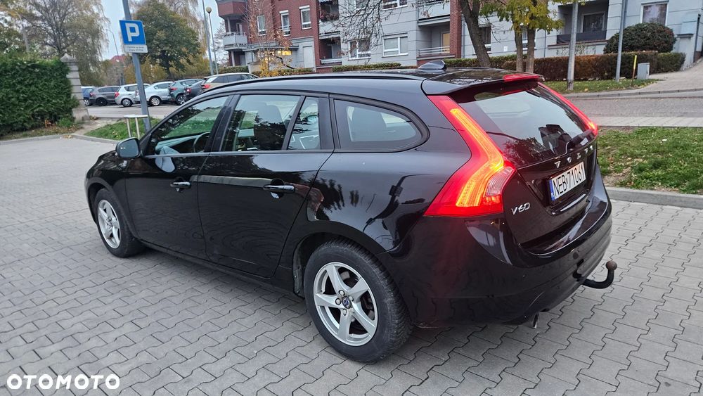 Volvo V60 2015 photo 3