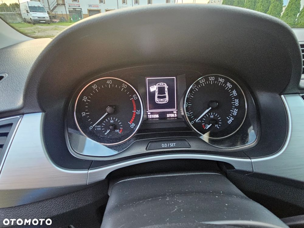 Skoda Fabia 1.0 MPI Drive - 12