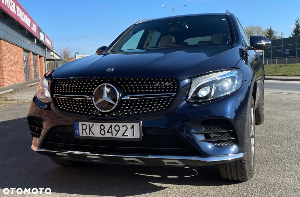 Mercedes-Benz GLC 300 4Matic 9G-TRONIC AMG Line - 1