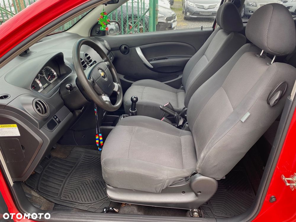 Chevrolet Aveo - 12