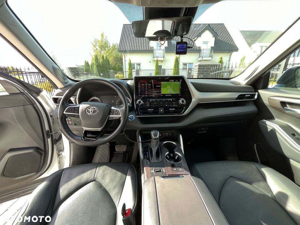 Toyota Highlander 2.5 Hybrid Executive - 24