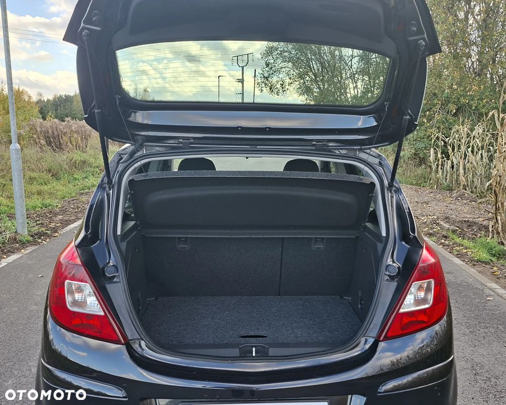 Opel Corsa 1.4 16V Satellite - 8