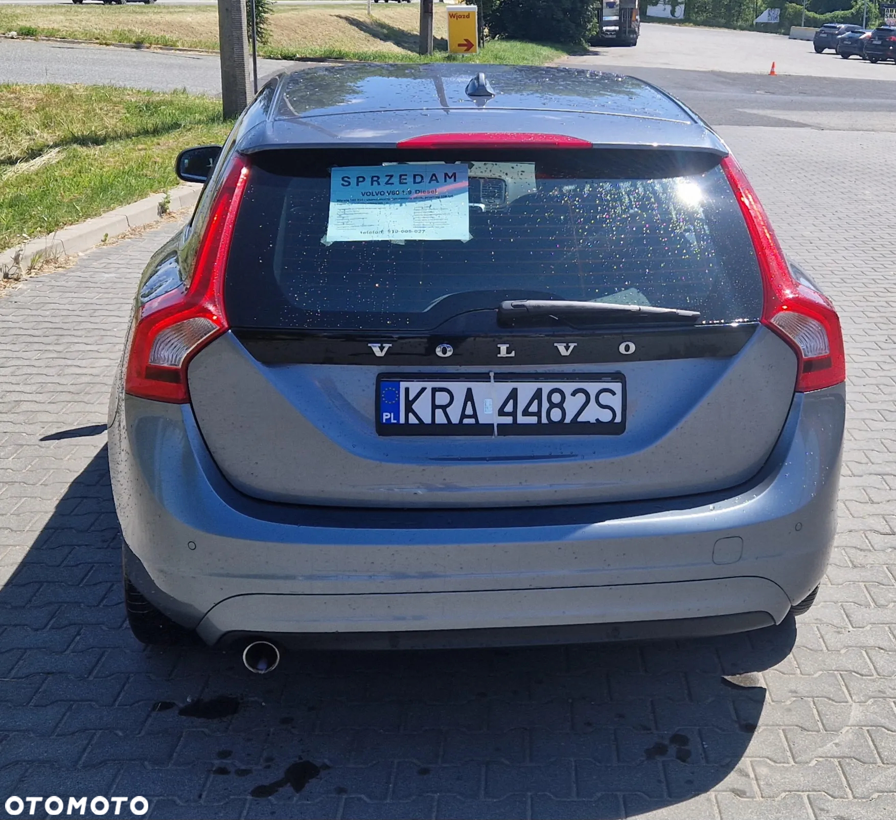 Volvo V60 D2 Drive-E Kinetic - 2