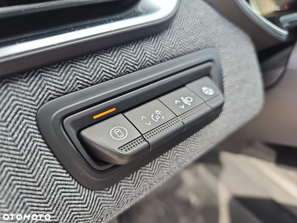 Renault Clio 1.0 TCe Techno - 27