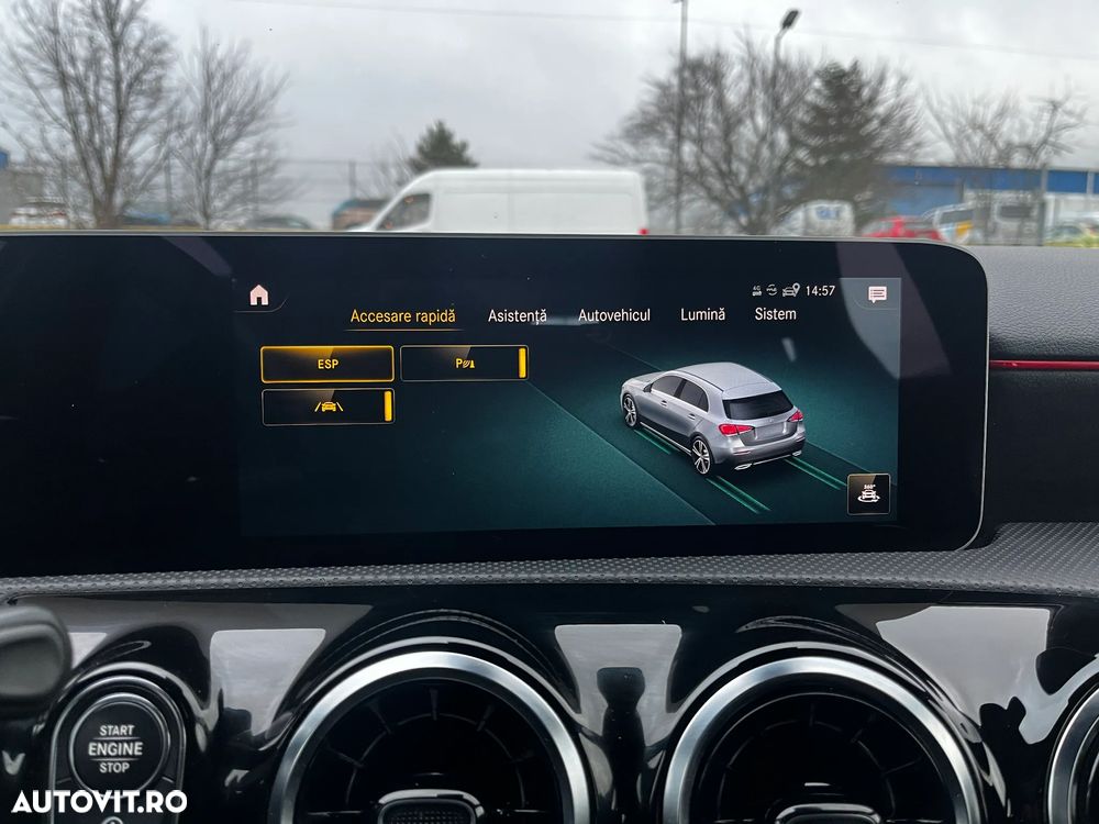 Mercedes-Benz A 220 4Matic 7G-DCT AMG Line - 23