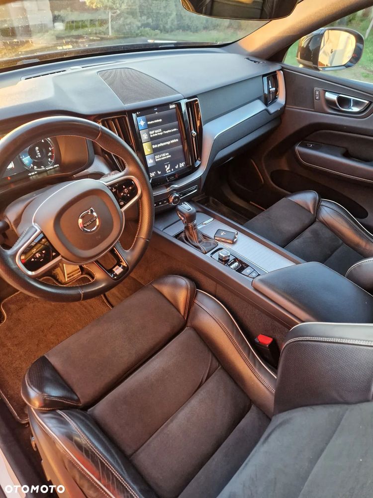Volvo XC 60 D4 Geartronic RDesign - 15