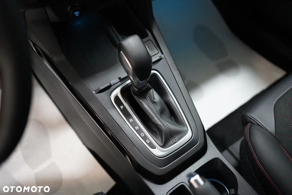 Ford Puma 1.0 EcoBoost mHEV ST-Line X PowerShift - 10