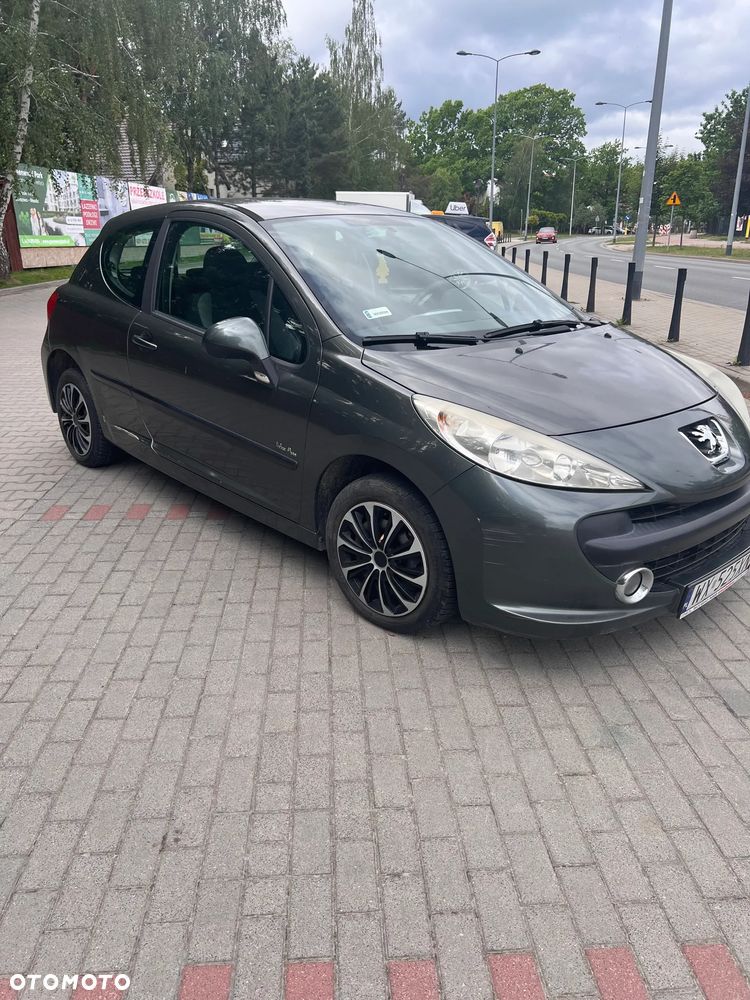 Peugeot 207 - 4
